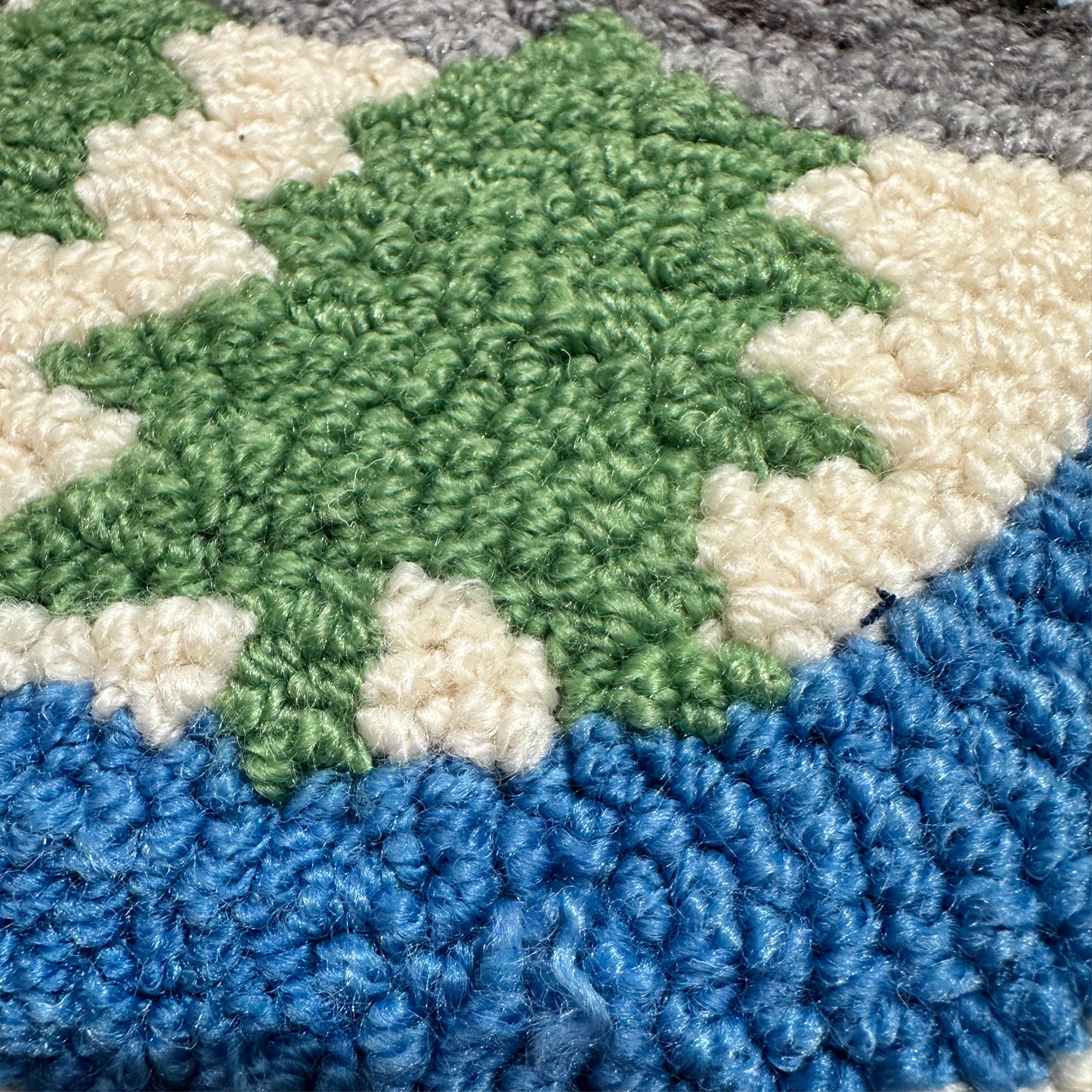 Coussin Hiver Brodé - Motif masque de ski